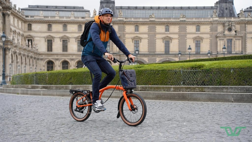 Au guidon du Brompton Electric G Line.