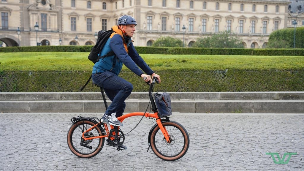 De petits pavés bien mieux filtrés que sur un Brompton classique.