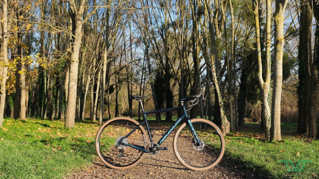 Un vélo parfaitement à son aise sur les sentiers.